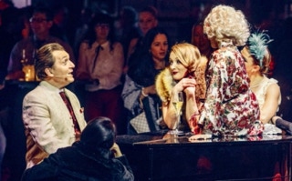 Markus Schimpp, allein unter Frauen